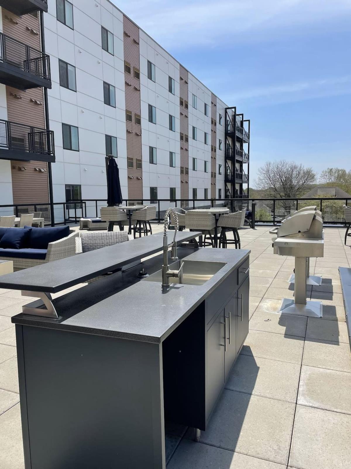 2 Bedroom Brand New Apartment Near Mayo, Park Free Rochester Exteriér fotografie