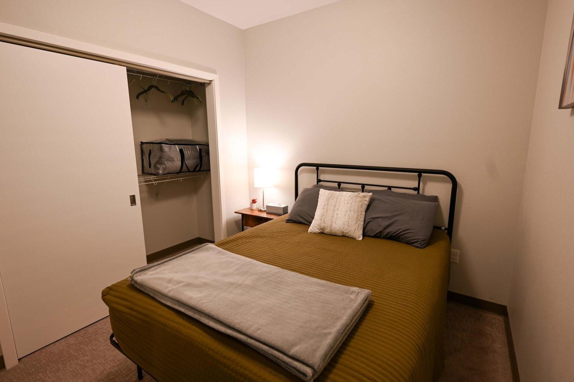 2 Bedroom Brand New Apartment Near Mayo, Park Free Rochester Exteriér fotografie