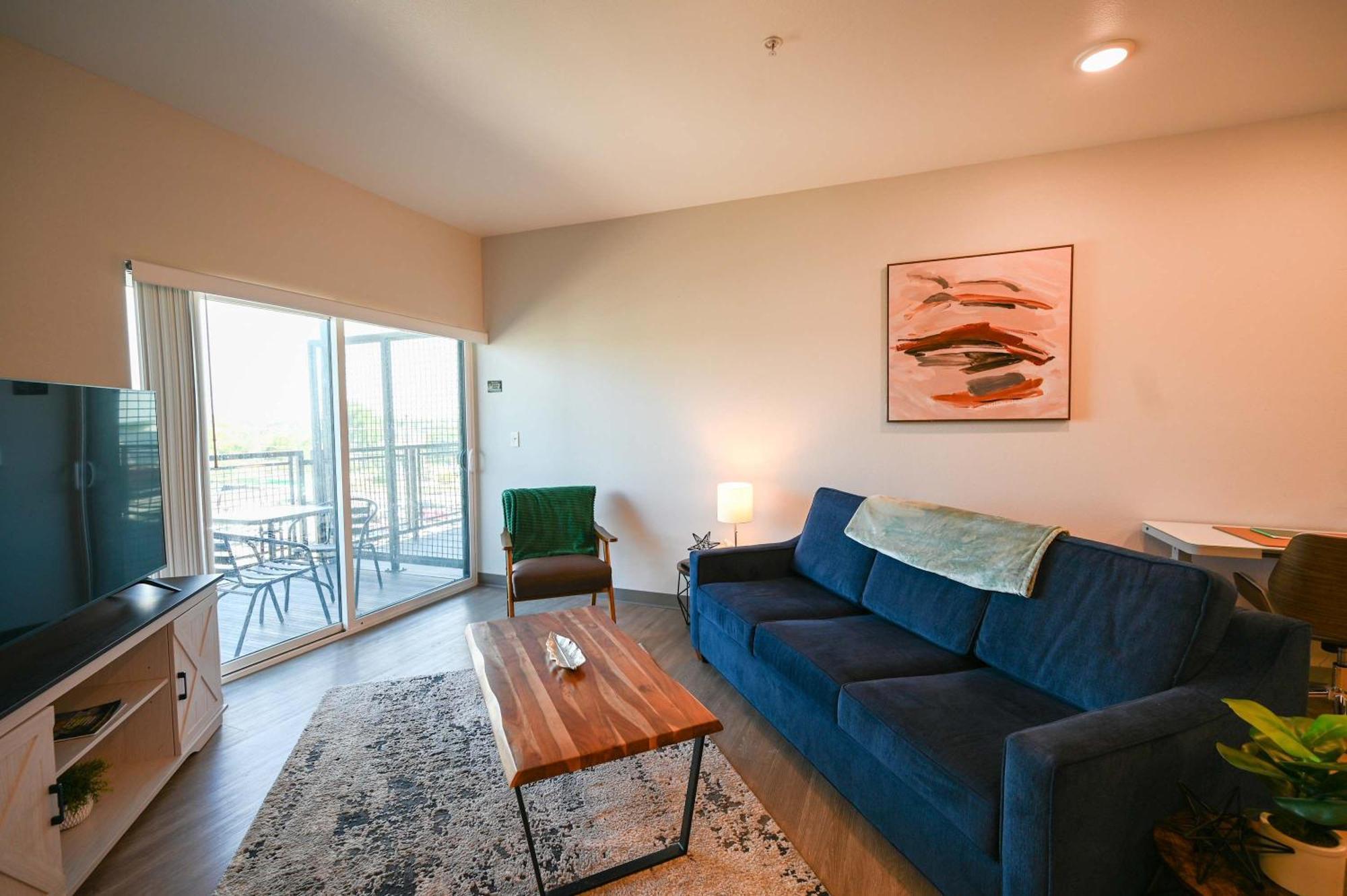 2 Bedroom Brand New Apartment Near Mayo, Park Free Rochester Exteriér fotografie