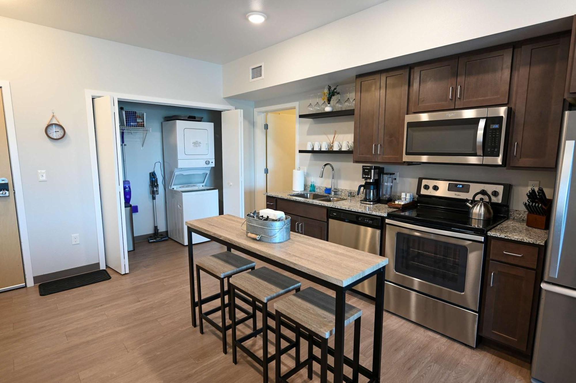 2 Bedroom Brand New Apartment Near Mayo, Park Free Rochester Exteriér fotografie